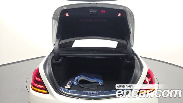 Mercedes-Benz S-Class (W222) S560L 4MATIC 2020 — фото 36