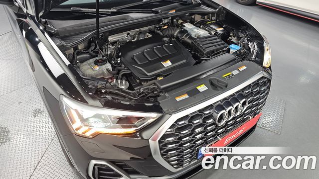 Audi Q3 (F3) 35 TDI Premium Sportback 2023 — фото 6