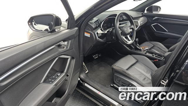 Audi Q3 (F3) 35 TDI Premium Sportback 2023 — фото 10