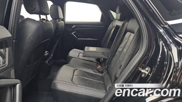 Audi Q3 (F3) 35 TDI Premium Sportback 2023 — фото 11