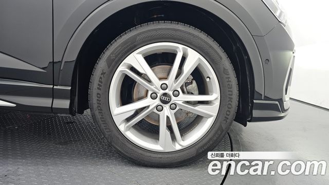 Audi Q3 (F3) 35 TDI Premium Sportback 2023 — фото 21