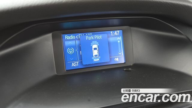 Ford Focus 2.0 Diesel Titanium Hatchback 3rd 2015 — фото 18