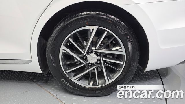 Hyundai Grandeur (IG) 3.0 LPi Premium 2022 — фото 5