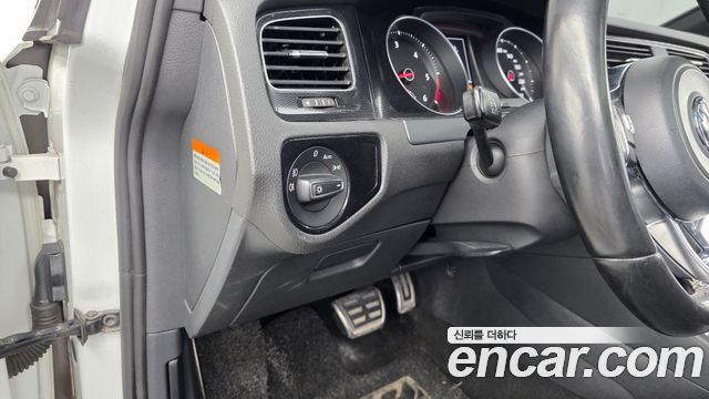 Volkswagen Golf (VII) 2.0 GTD 2015 — фото 21