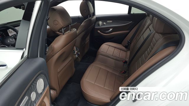 Mercedes-Benz E-Class (W213) E350 4MATIC Exclusive 2023 — фото 12