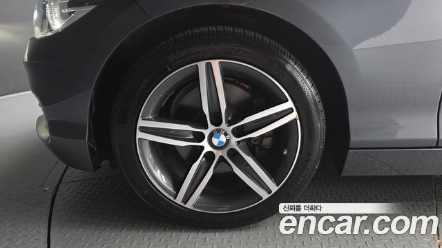 BMW 1 Series (F20) 118d Sport 5Door 2019 — фото 5