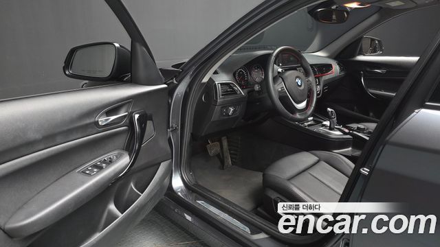 BMW 1 Series (F20) 118d Sport 5Door 2019 — фото 10