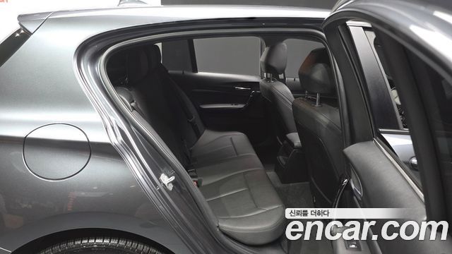 BMW 1 Series (F20) 118d Sport 5Door 2019 — фото 16