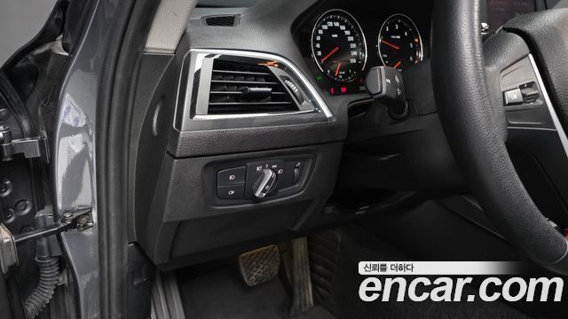BMW 1 Series (F20) 118d Sport 5Door 2019 — фото 17