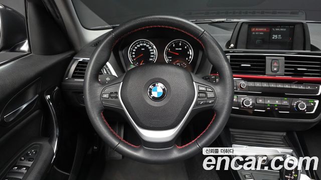 BMW 1 Series (F20) 118d Sport 5Door 2019 — фото 18