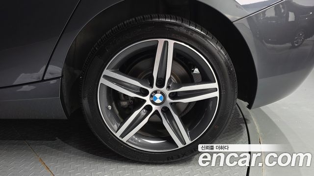 BMW 1 Series (F20) 118d Sport 5Door 2019 — фото 27