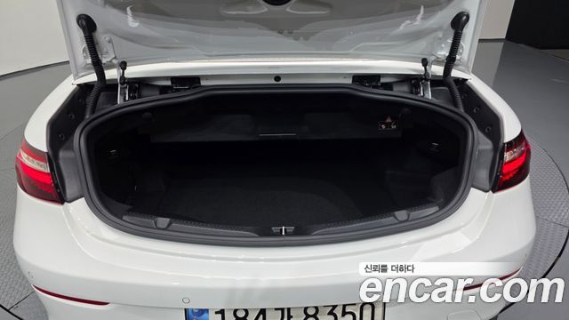 Mercedes-Benz E-Class (W213) E450 4MATIC Cabriolet 2023 — фото 20
