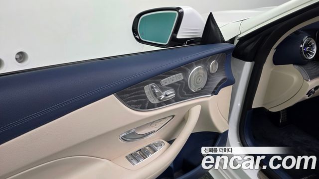 Mercedes-Benz E-Class (W213) E450 4MATIC Cabriolet 2023 — фото 30