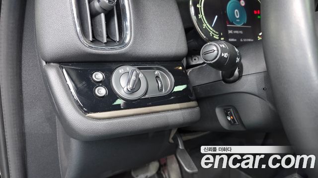 MINI Cooper Countryman Classic Plus Launch Pack 2nd Gen 2023 — фото 18