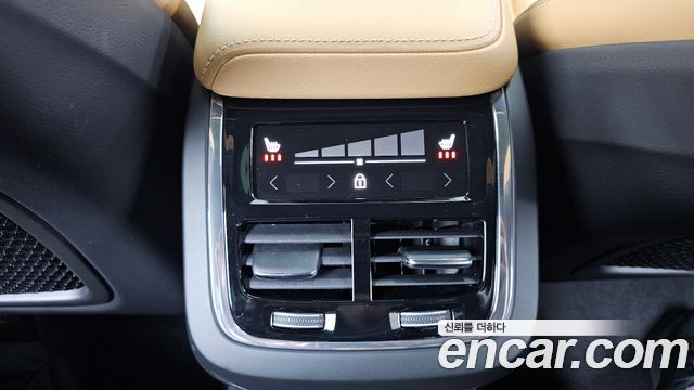 Volvo V60 Cross Country (II) B5 Pro AWD 2022 — фото 18