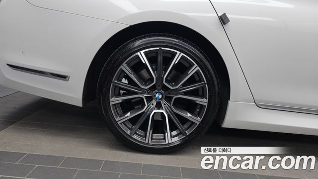 BMW 7 Series (G11) 740Li xDrive M Sport Package 2021 — фото 5