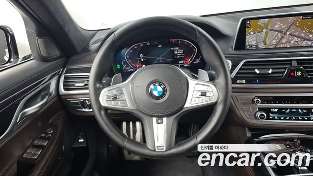 BMW 7 Series (G11) 740Li xDrive M Sport Package 2021 — фото 13