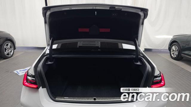 BMW 7 Series (G11) 740Li xDrive M Sport Package 2021 — фото 20