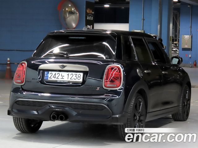 MINI Cooper S 3Door Resolute Edition 3rd Gen 2023 — фото 4