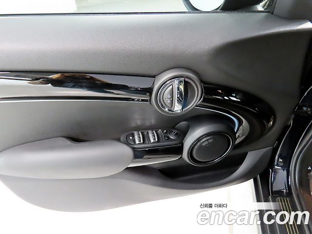 MINI Cooper S 3Door Resolute Edition 3rd Gen 2023 — фото 19