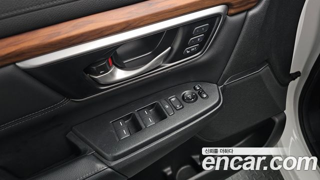 Honda CR-V (V) 1.5 Touring 4WD 2019 — фото 17
