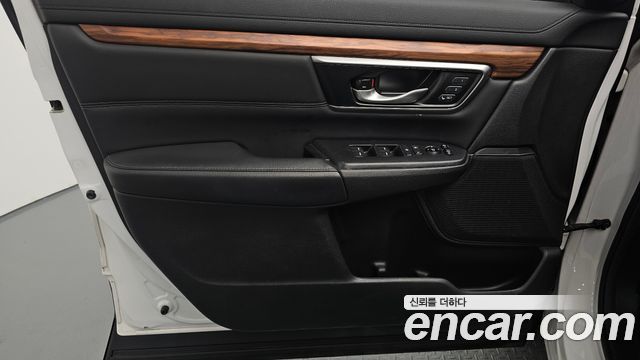 Honda CR-V (V) 1.5 Touring 4WD 2019 — фото 24