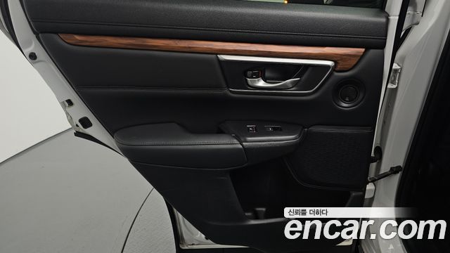 Honda CR-V (V) 1.5 Touring 4WD 2019 — фото 25