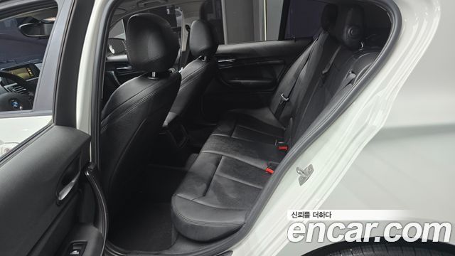 BMW 1 Series (F20) 118d Sport 5Door 2015 — фото 12
