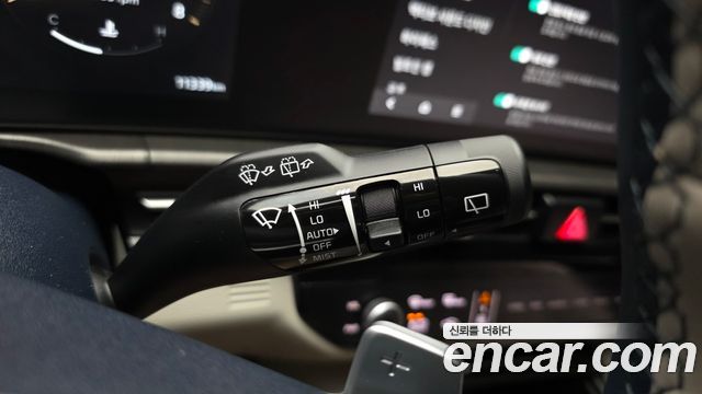 Kia Sportage (V) Gasoline 1.6 Turbo 4WD Signature X Line 2025 — фото 35
