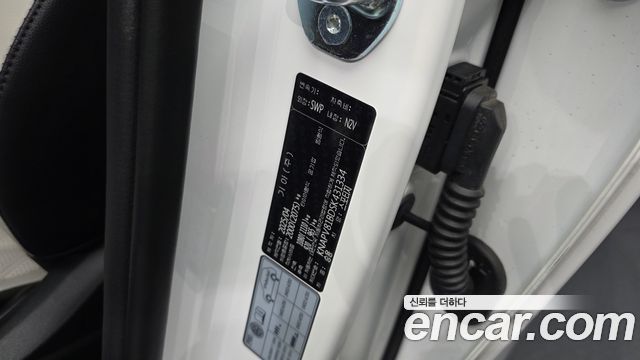 Kia Sportage (V) Gasoline 1.6 Turbo 4WD Signature X Line 2025 — фото 41