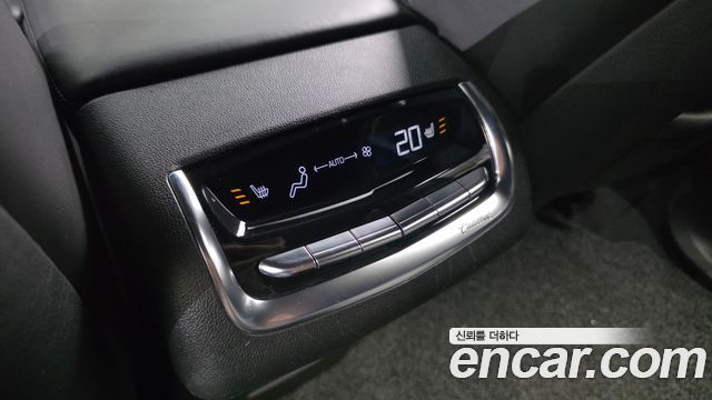 Cadillac XT6 3.6 Sport 2020 — фото 16