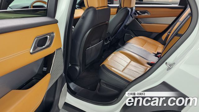 Land Rover Range Rover Velar 3.0 D300 R-Dynamic HSE 2019 — фото 12