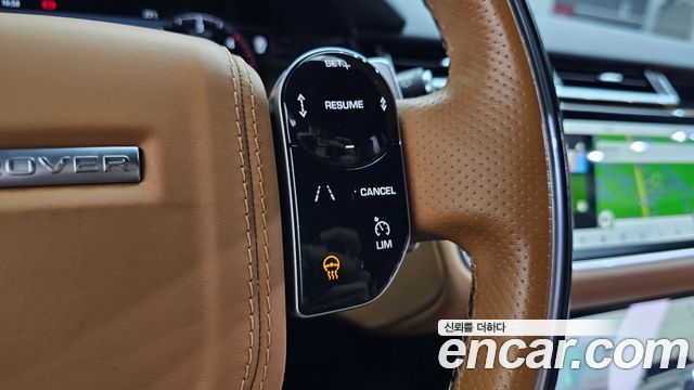 Land Rover Range Rover Velar 3.0 D300 R-Dynamic HSE 2019 — фото 15