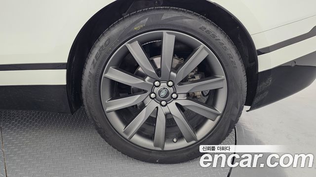 Land Rover Range Rover Velar 3.0 D300 R-Dynamic HSE 2019 — фото 21