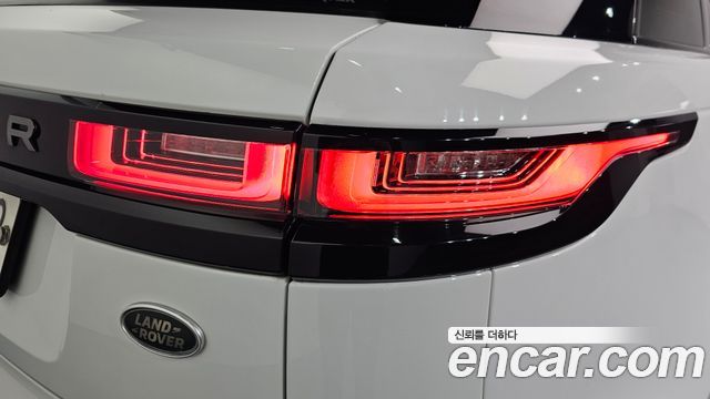 Land Rover Range Rover Velar 3.0 D300 R-Dynamic HSE 2019 — фото 23