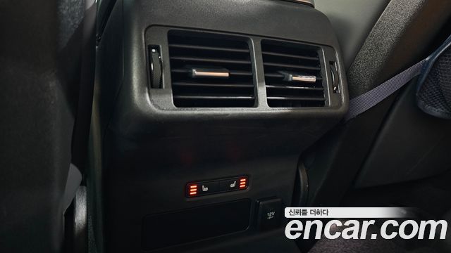 Land Rover Range Rover Velar 3.0 D300 R-Dynamic HSE 2019 — фото 31