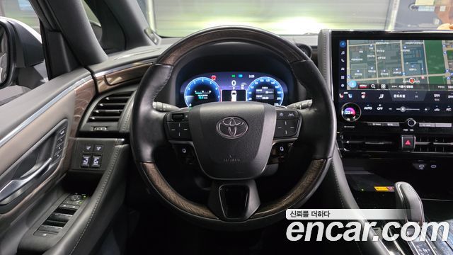 Toyota Alphard (IV) 2.5 HEV Executive AWD 2024 — фото 12