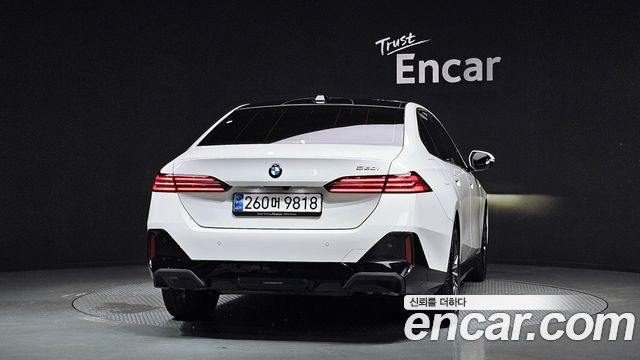 BMW 5 Series (G60) 520i M Sport 2024 — фото 4