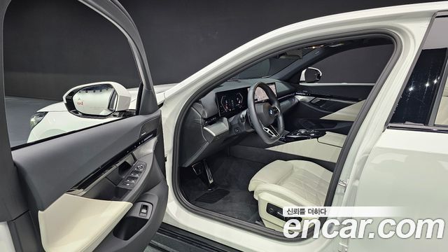 BMW 5 Series (G60) 520i M Sport 2024 — фото 10