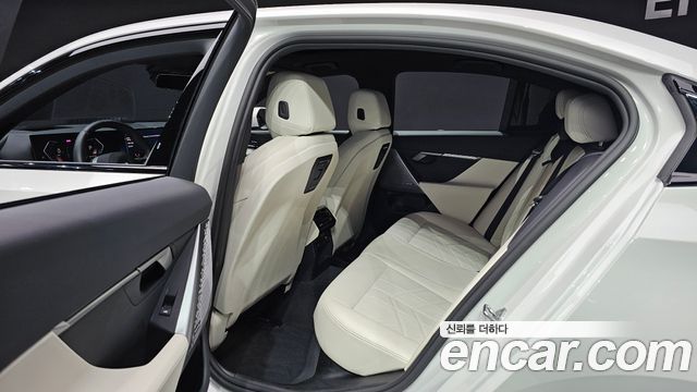 BMW 5 Series (G60) 520i M Sport 2024 — фото 11