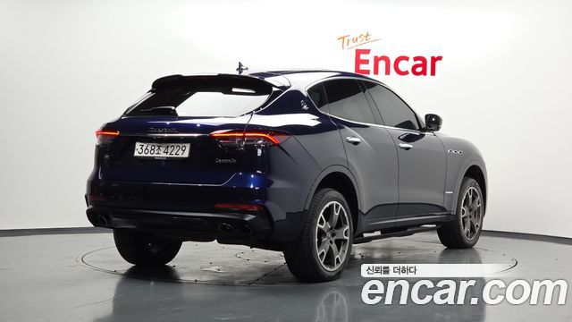 Maserati Levante 3.0 AWD GranSport 2020 — фото 2