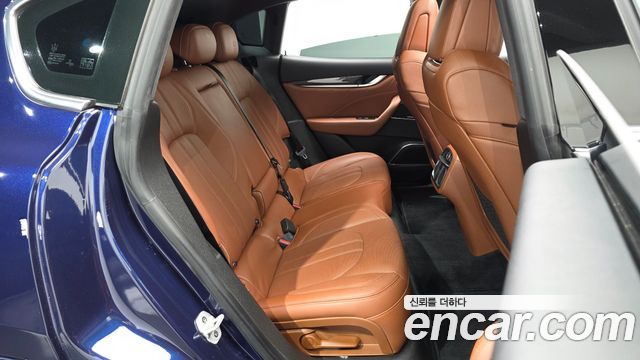 Maserati Levante 3.0 AWD GranSport 2020 — фото 11