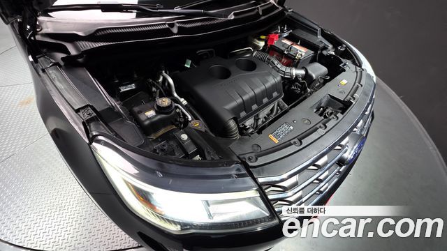 Ford Explorer 2.3 Limited 4WD 5th 2017 — фото 6