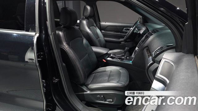 Ford Explorer 2.3 Limited 4WD 5th 2017 — фото 11
