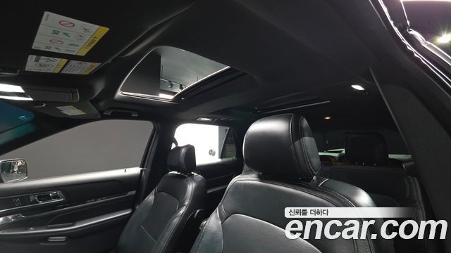 Ford Explorer 2.3 Limited 4WD 5th 2017 — фото 16