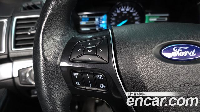 Ford Explorer 2.3 Limited 4WD 5th 2017 — фото 18