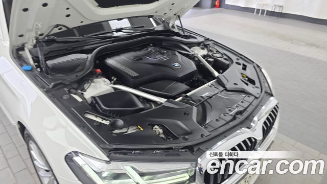 BMW 5 Series (G30) 520i Luxury 2021 — фото 6