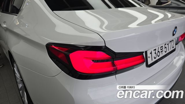 BMW 5 Series (G30) 520i Luxury 2021 — фото 23
