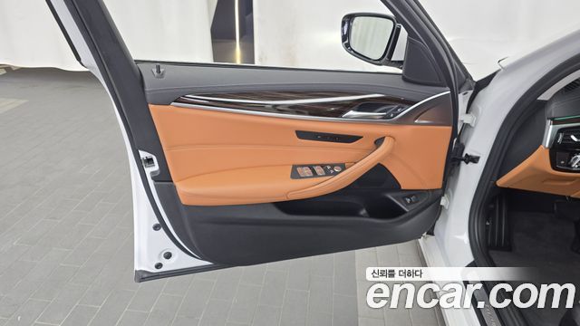 BMW 5 Series (G30) 520i Luxury 2021 — фото 24