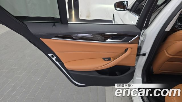 BMW 5 Series (G30) 520i Luxury 2021 — фото 25
